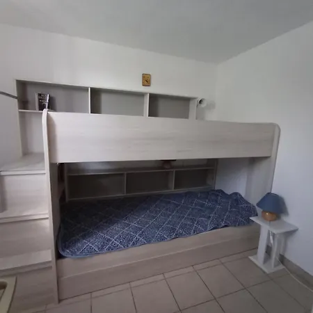 Holiday home Calme Climatisee Idealement Situee Port Centre *